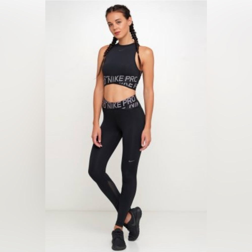 Nike Pro Intertwist crop & tights set